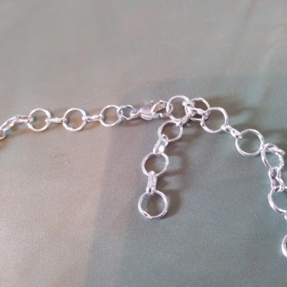 Light Lime Green Necklace - Picture 3 of 3